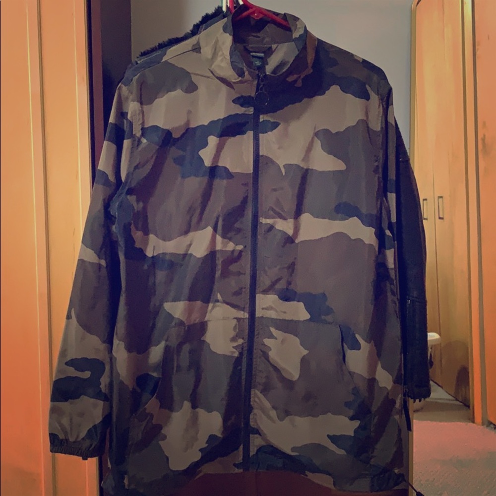 Wild fable by Target Camo Windbreaker
